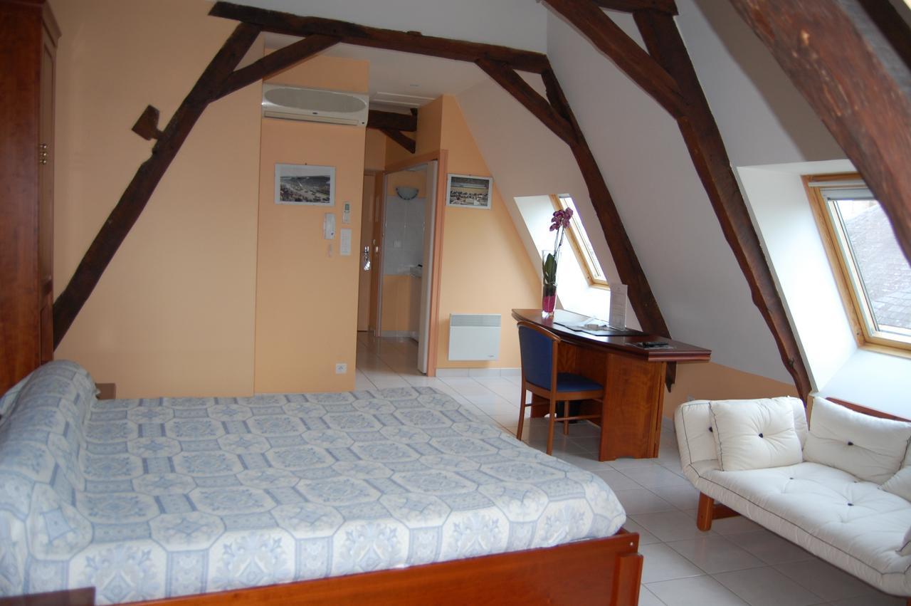 Appart'Hotel La Suze Sur Sarthe Екстериор снимка